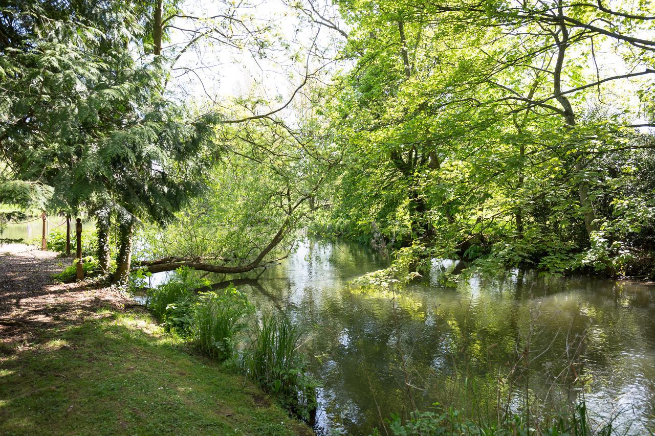 The Dundas Arms Kintbury Εξωτερικό φωτογραφία