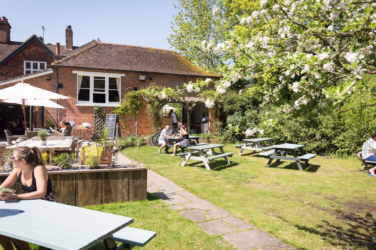 The Dundas Arms Kintbury Εξωτερικό φωτογραφία