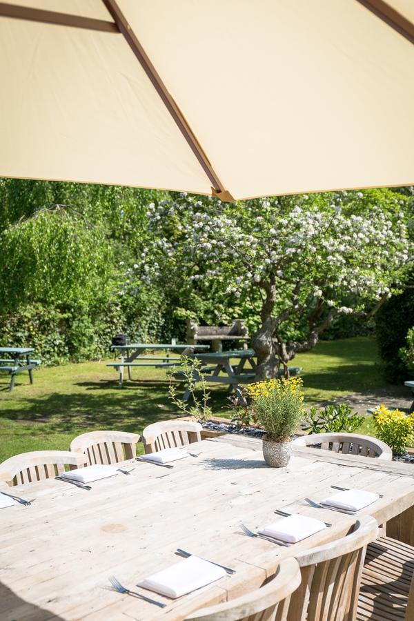 The Dundas Arms Kintbury Εξωτερικό φωτογραφία